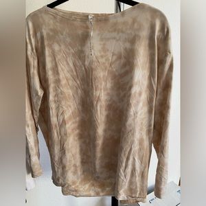 Lululemon back in action shirt, color beige camo I think